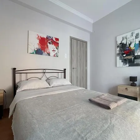 2-bedroom Summer In Daire Atina