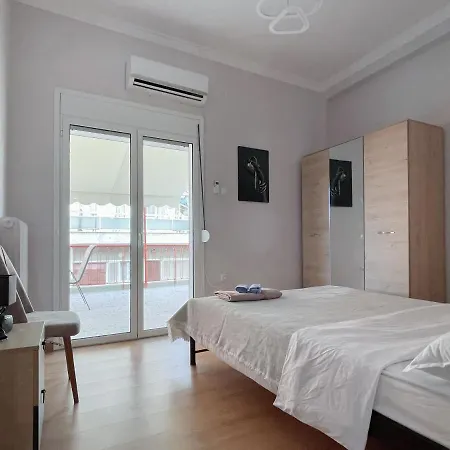 Apartment 2-bedroom Summer In Athens