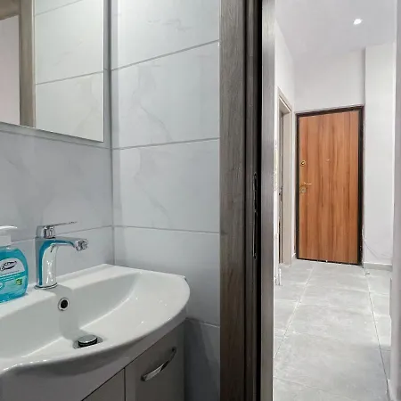 2-bedroom Summer In Athens